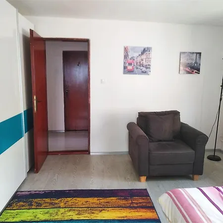 Apartment Ira